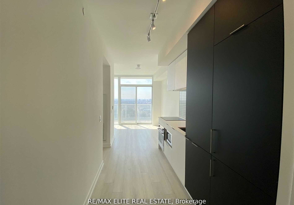 33-helendale-avenue-toronto-ontario-c12392515