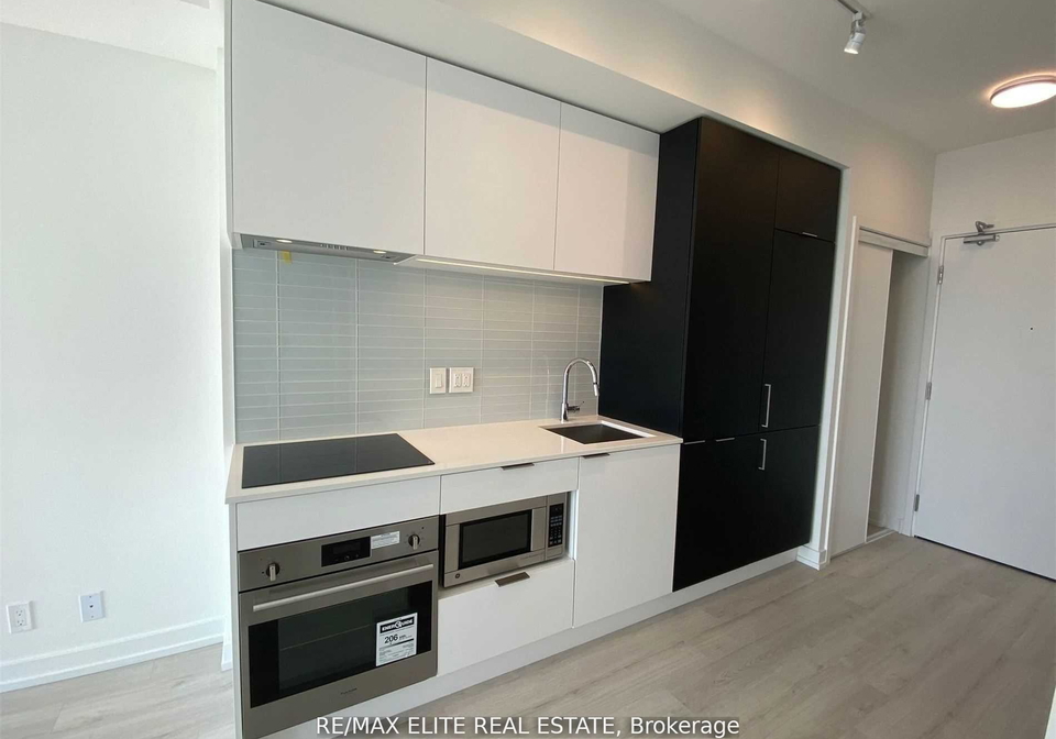 33-helendale-avenue-toronto-ontario-c12392515