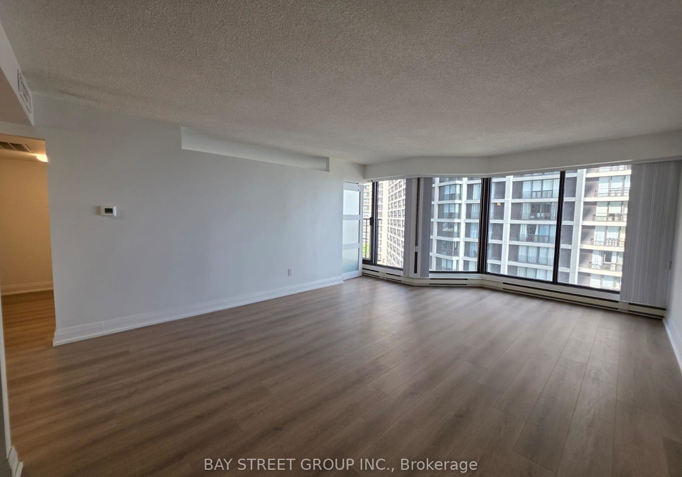 65-harbour-square-toronto-ontario-c12392531