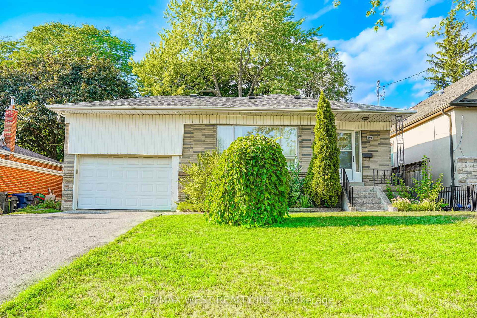 208-park-home-avenue-toronto-ontario-c12392647