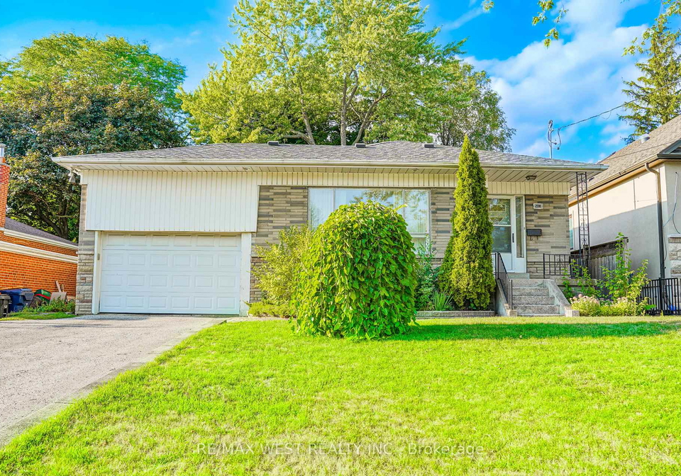 208-park-home-avenue-toronto-ontario-c12392647
