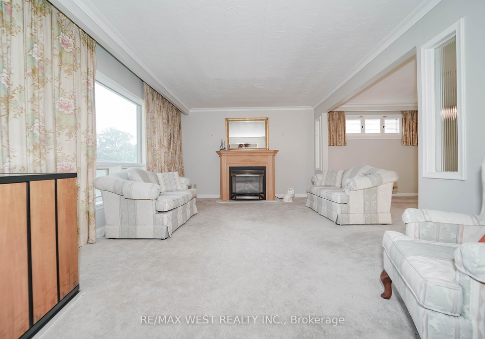 208-park-home-avenue-toronto-ontario-c12392647