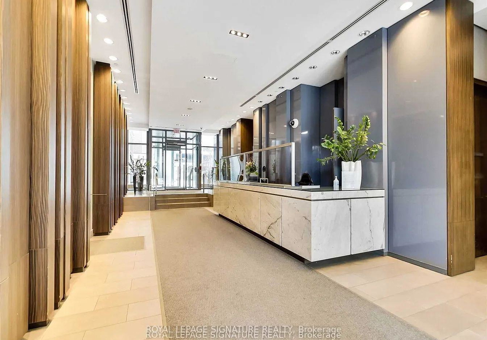 33-lombard-street-toronto-ontario-c12393005