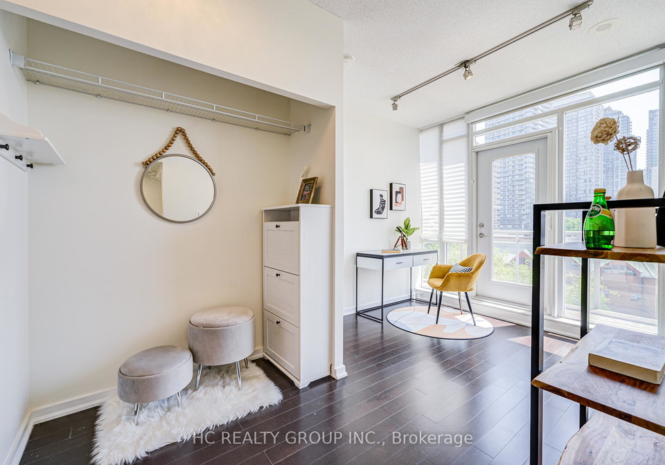 30-canterbury-place-toronto-ontario-c12393142