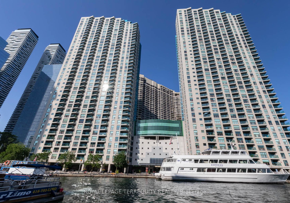 99-harbour-square-toronto-ontario-c12393434