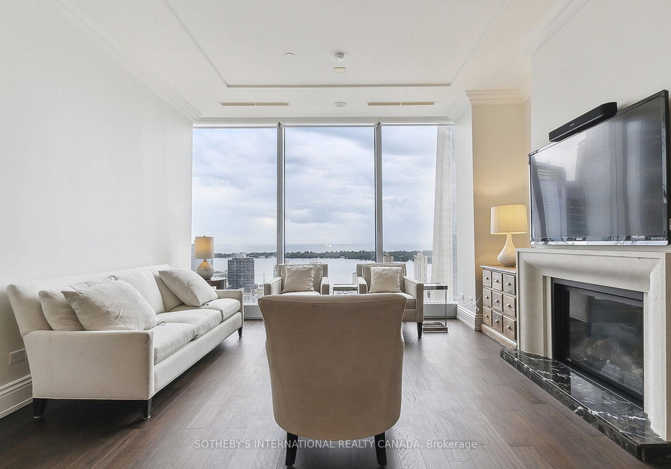 183-wellington-street-w-toronto-ontario-c12393572