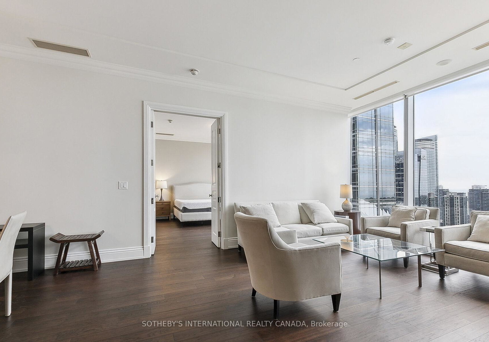 183-wellington-street-w-toronto-ontario-c12393572