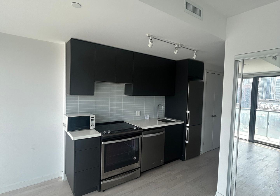 60-colborne-street-toronto-ontario-c12393575