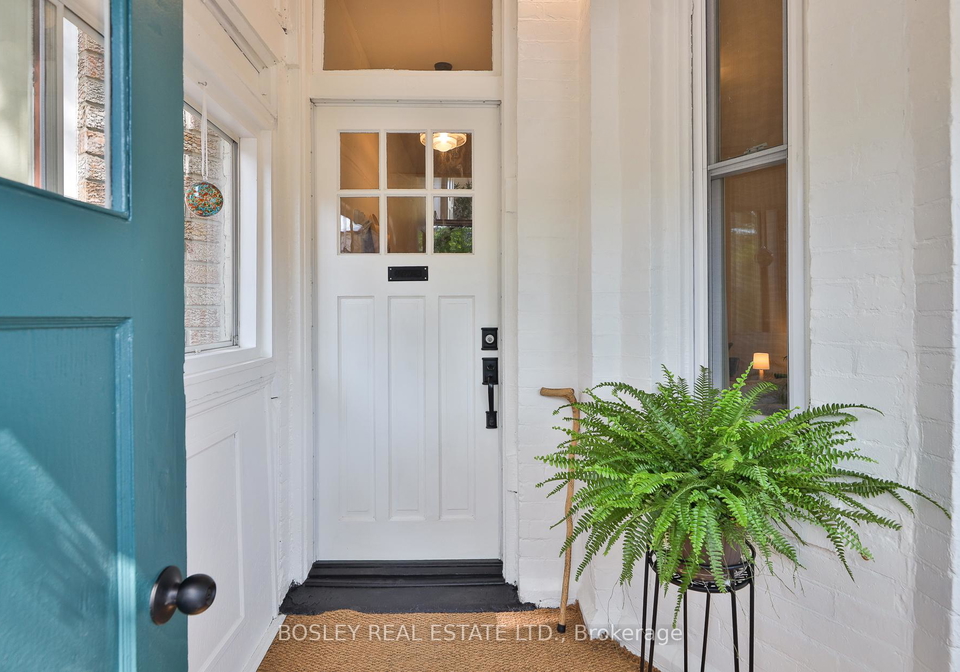 12-gordon-street-toronto-ontario-c12393590