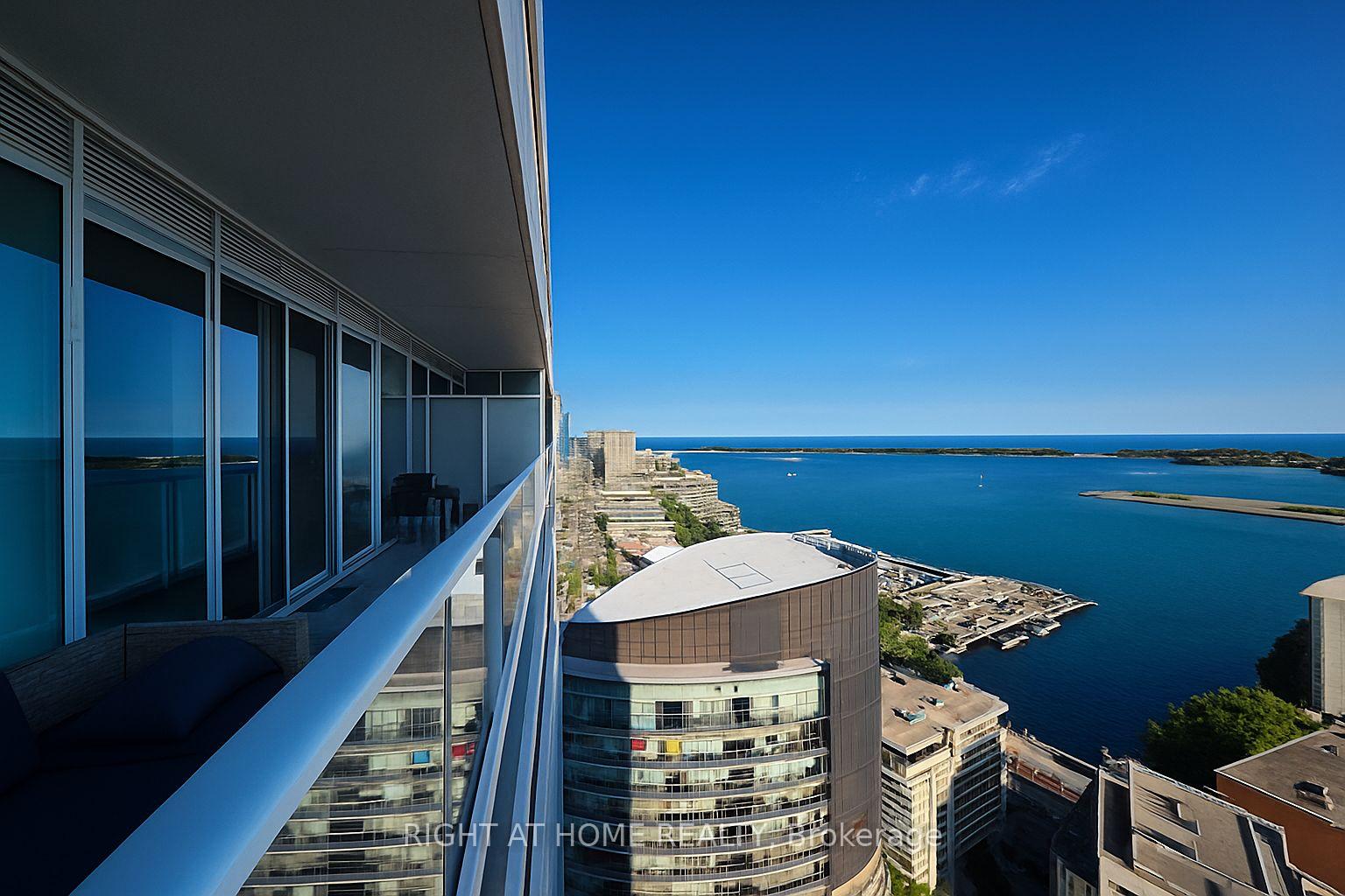 17-bathurst-street-toronto-ontario-c12393684