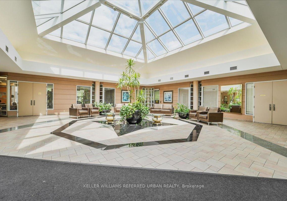 5-concorde-place-north-york-ontario-c12393955