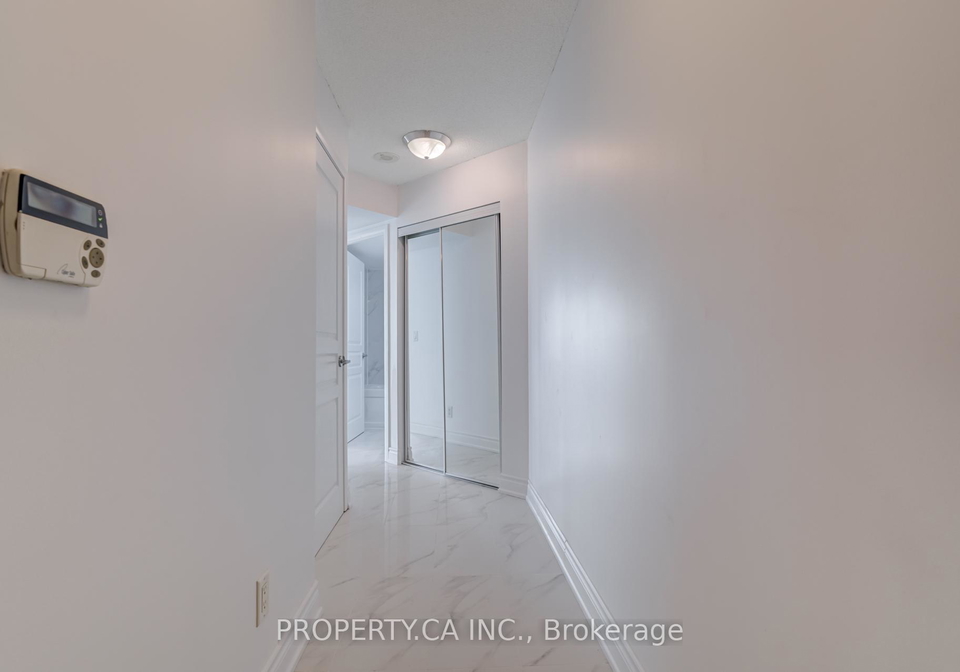 18-yonge-street-toronto-ontario-c12393964
