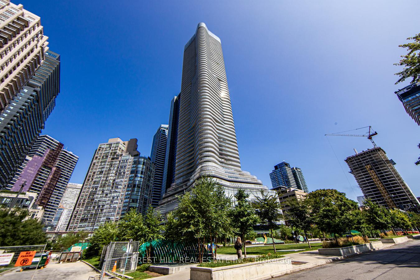 11-wellesley-street-w-toronto-ontario-c12393980