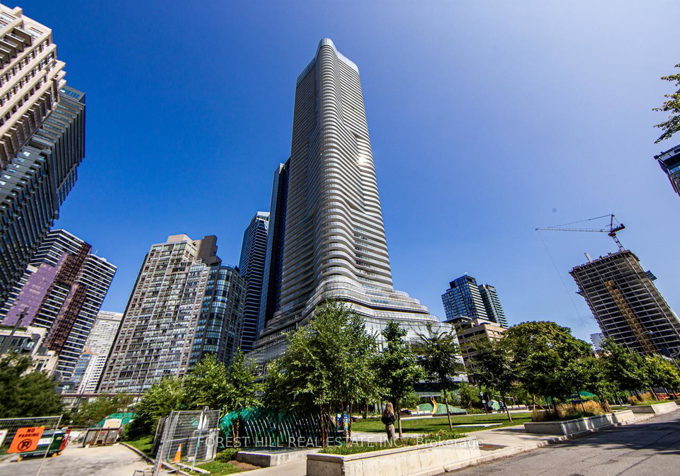 11-wellesley-street-w-toronto-ontario-c12393980