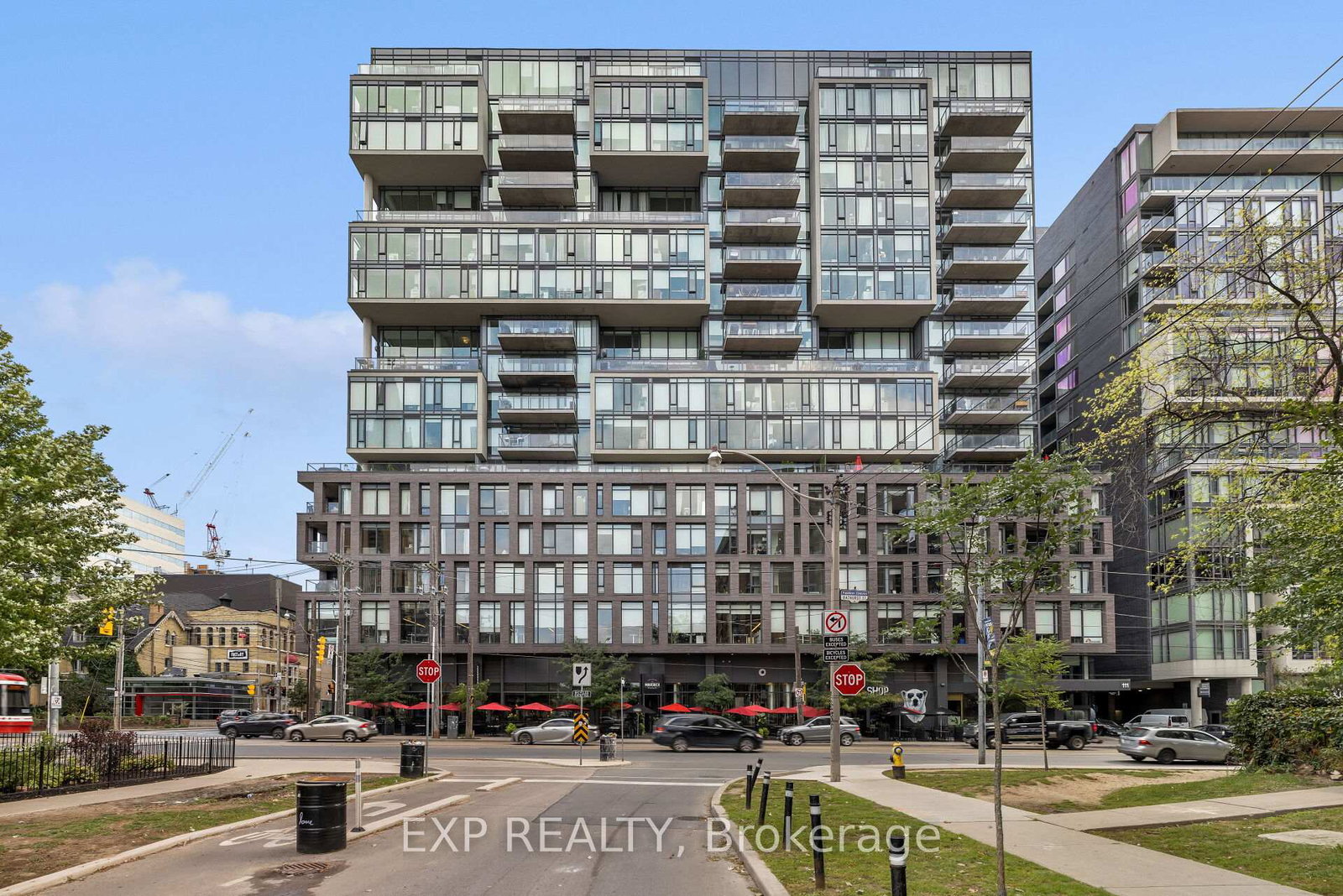 111-bathurst-street-toronto-ontario-c12394034