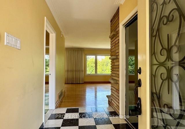 33-pitcairn-crescent-north-york-ontario-c12394325