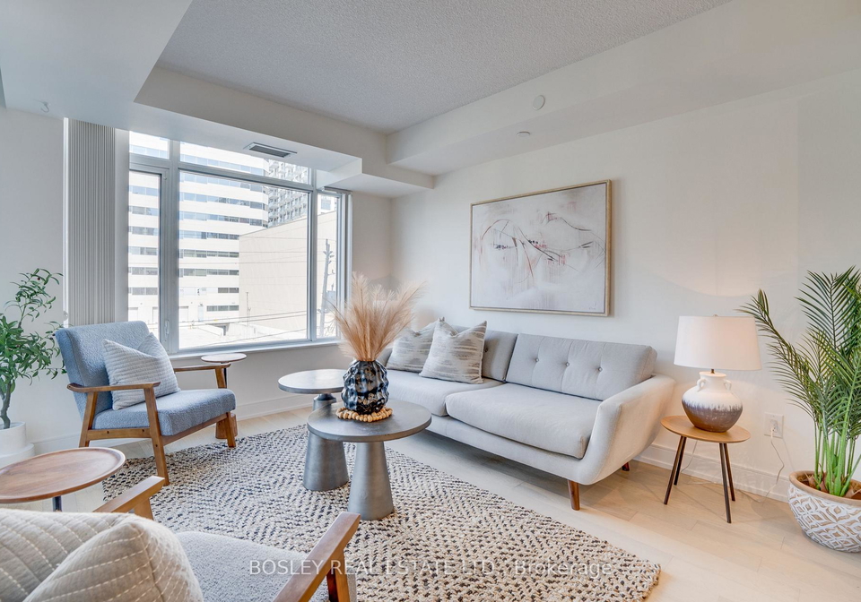 525-adelaide-street-w-toronto-ontario-c12394584