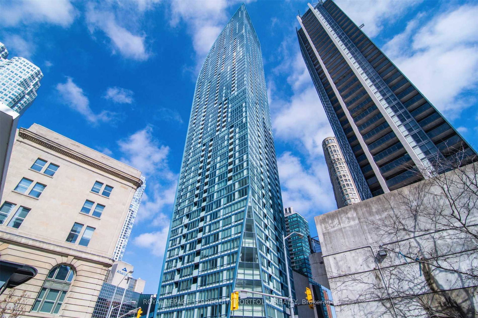 8-the-esplanade-avenue-toronto-ontario-c12394653