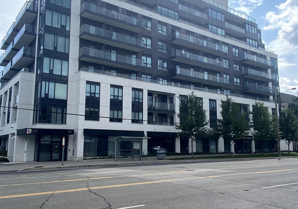 741-sheppard-avenue-w-toronto-ontario-c12394825
