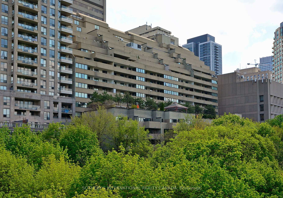 360-bloor-street-e-toronto-ontario-c12394851