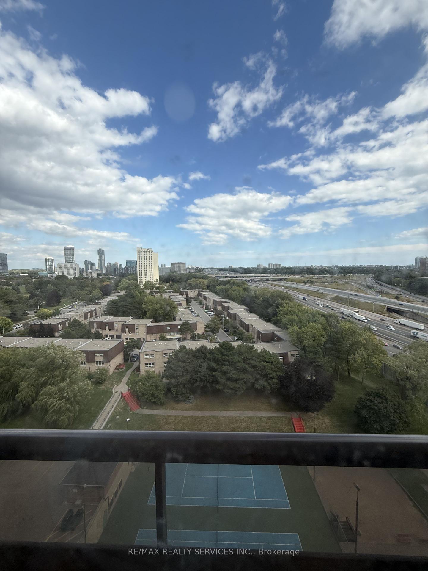 5-parkway-forest-drive-north-york-ontario-c12394884
