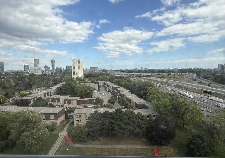 5-parkway-forest-drive-north-york-ontario-c12394884