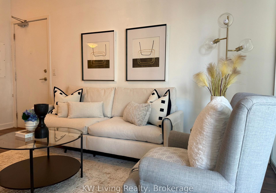 210-simcoe-street-toronto-ontario-c12394889