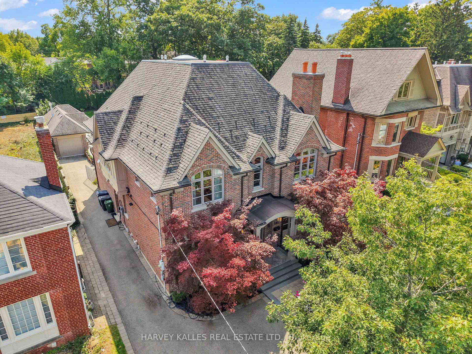 381-glencairn-avenue-toronto-ontario-c12395297