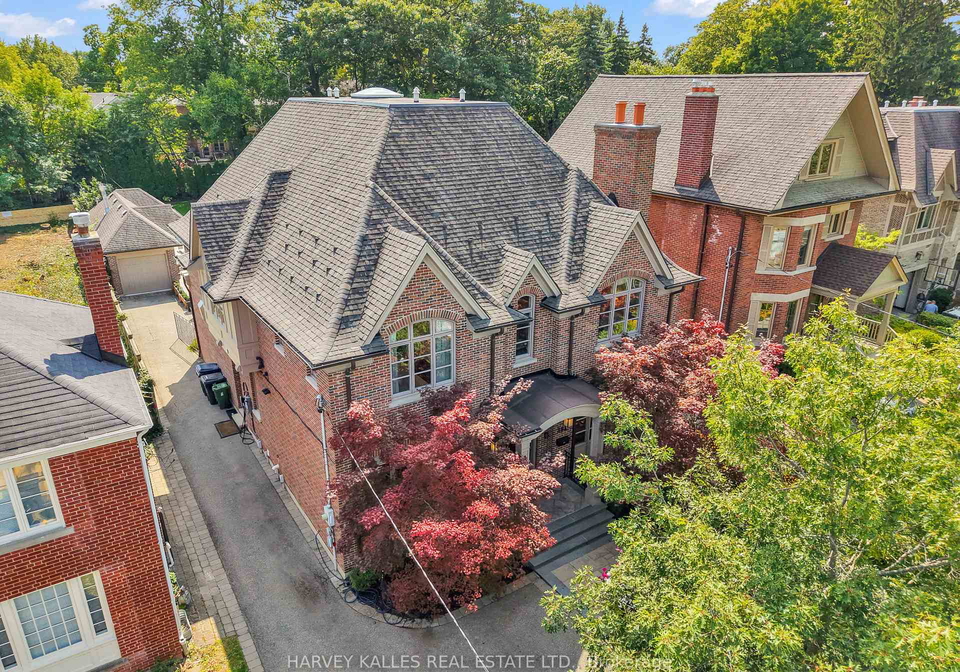 381-glencairn-avenue-toronto-ontario-c12395297