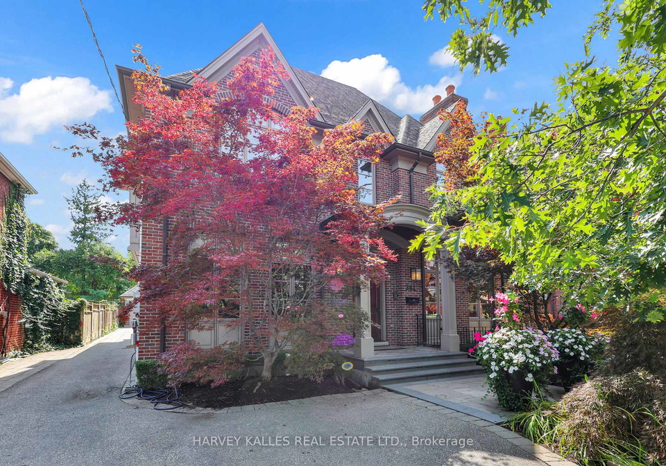 381-glencairn-avenue-toronto-ontario-c12395297