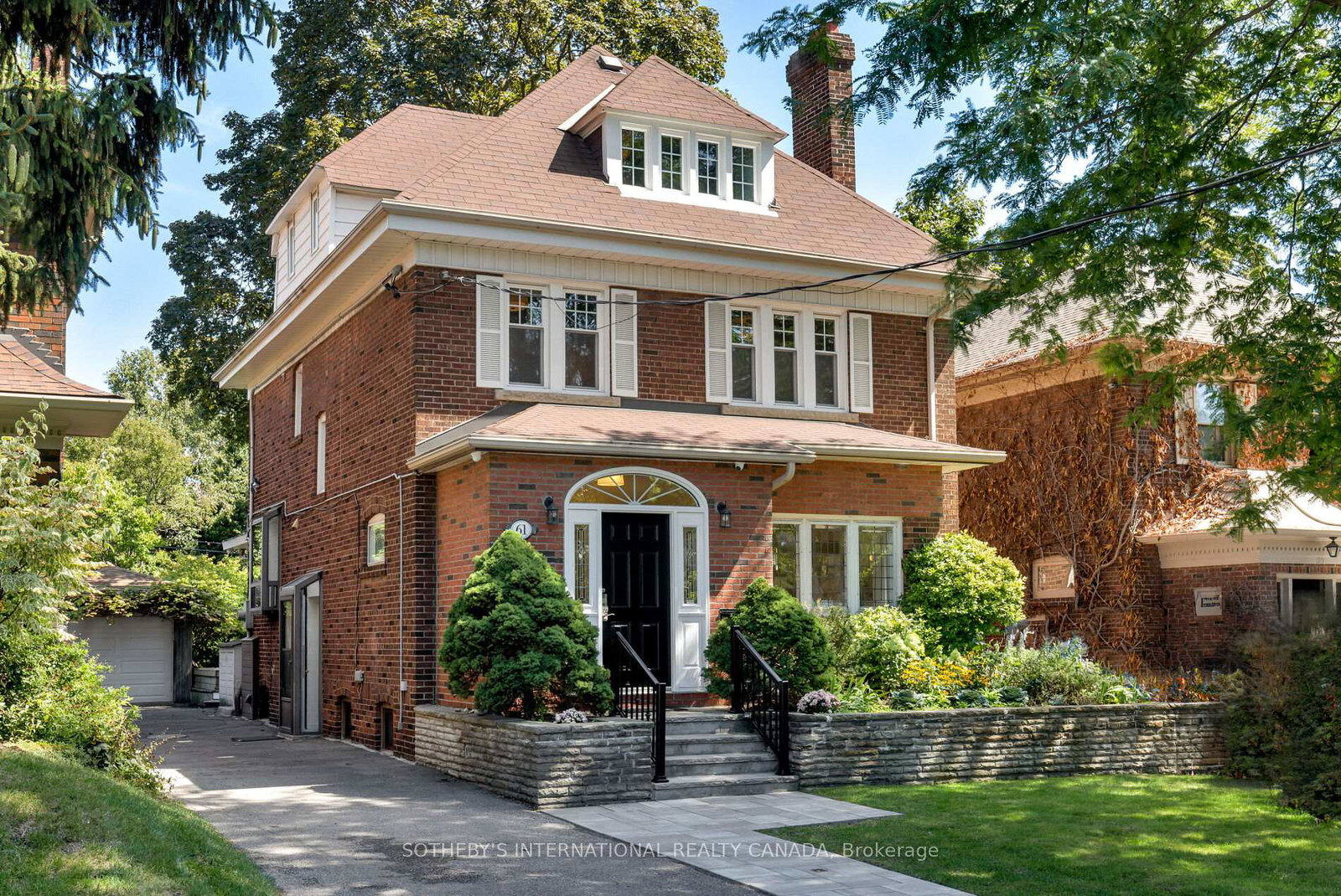 61-eastbourne-avenue-toronto-ontario-c12395392