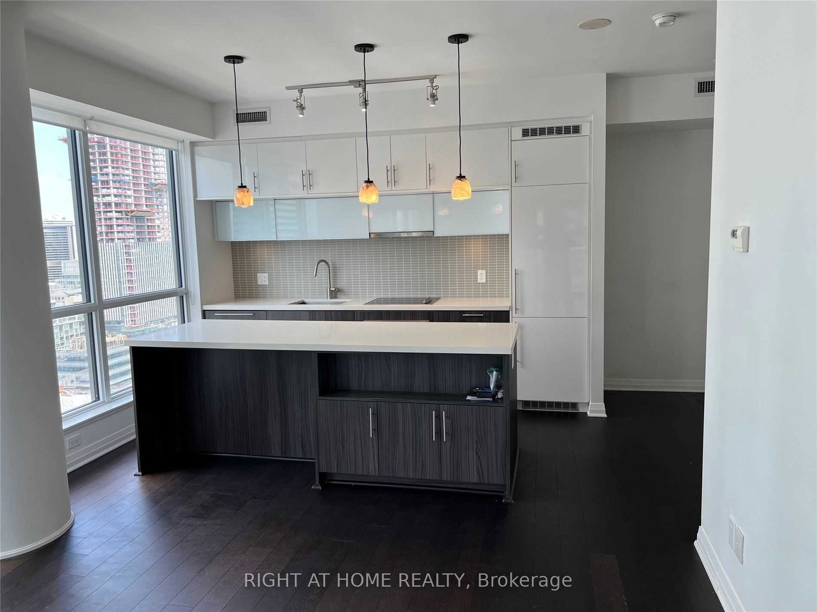 8-mercer-street-toronto-ontario-c12395477