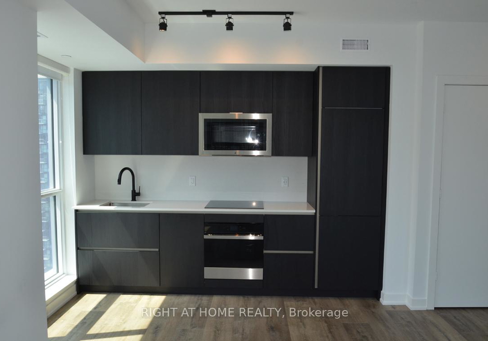 327-king-street-toronto-ontario-c12395502