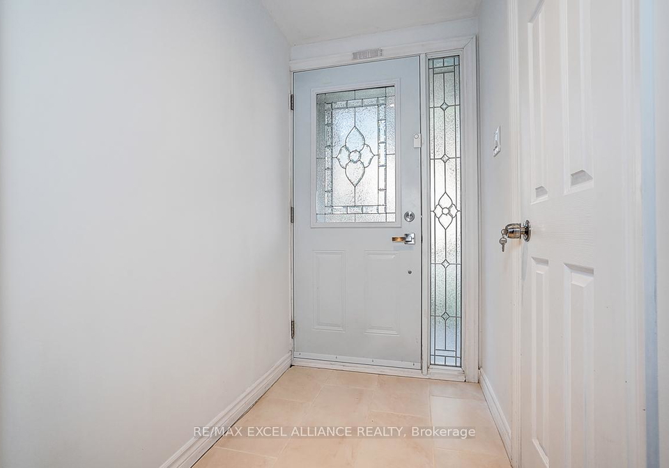 16-rusty-crest-way-north-york-ontario-c12395572