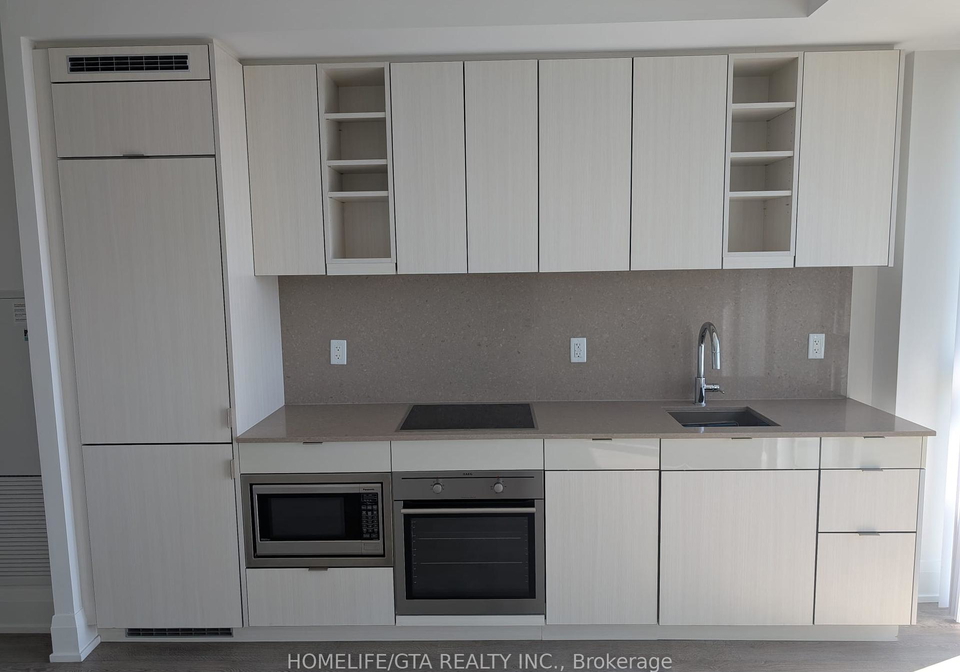 101-erskine-avenue-toronto-ontario-c12395673