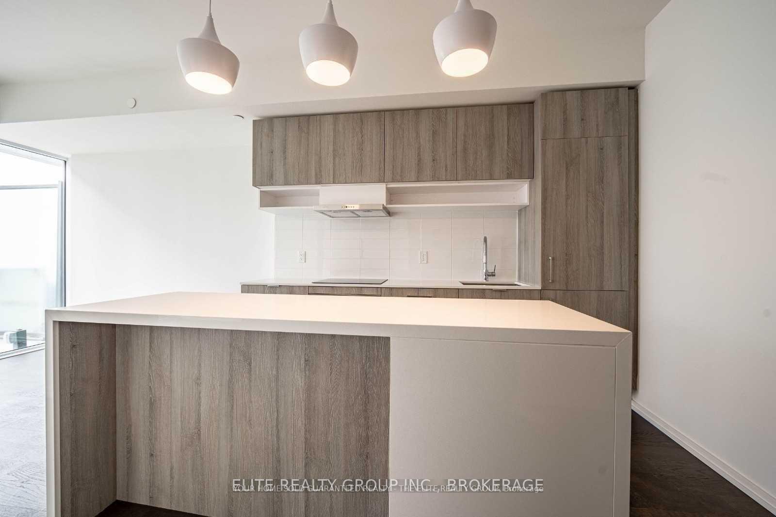 5-soudan-avenue-toronto-ontario-c12395684