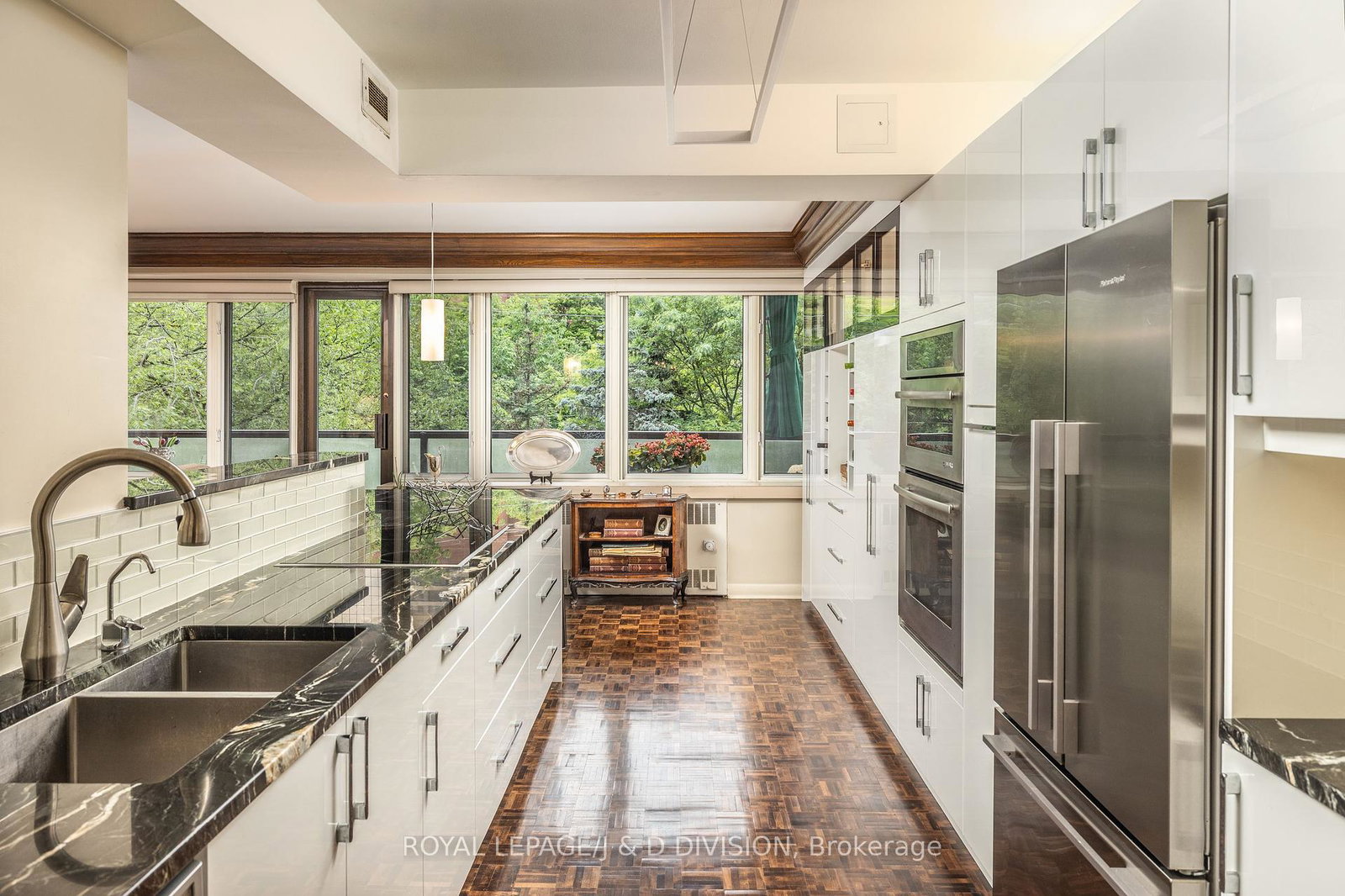 120-rosedale-valley-road-toronto-ontario-c12395687