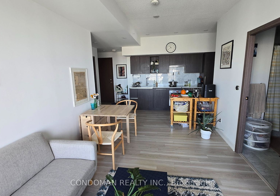 17-bathurst-street-toronto-ontario-c12395727