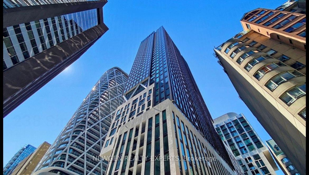 238-simcoe-street-ne-toronto-ontario-c12395741