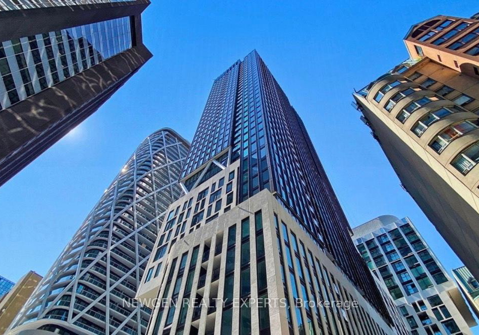 238-simcoe-street-ne-toronto-ontario-c12395741