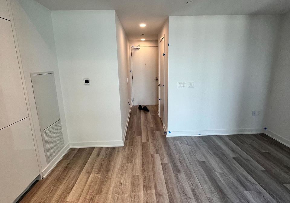 238-simcoe-street-ne-toronto-ontario-c12395741