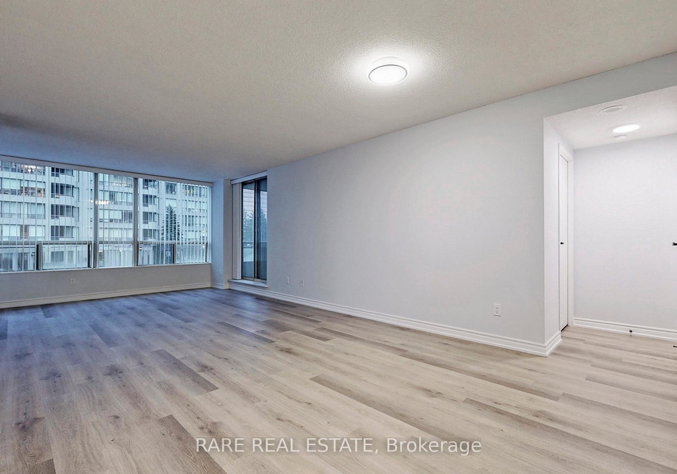 5785-yonge-street-north-york-ontario-c12396001