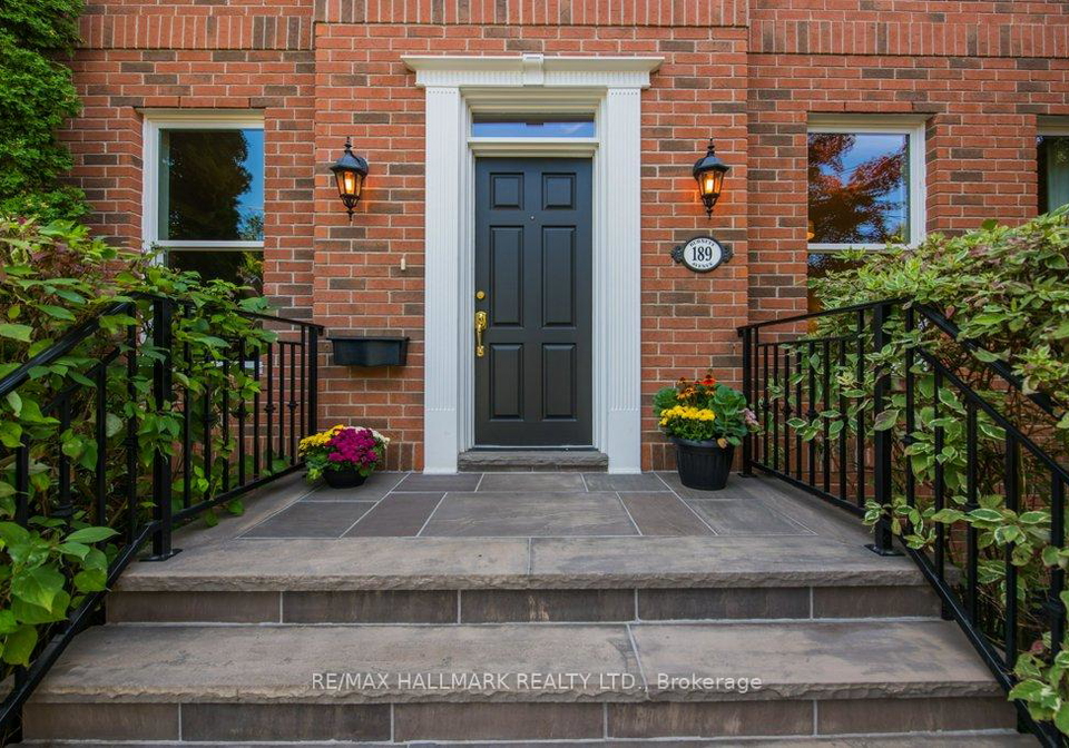 189-burnett-avenue-toronto-ontario-c12396249