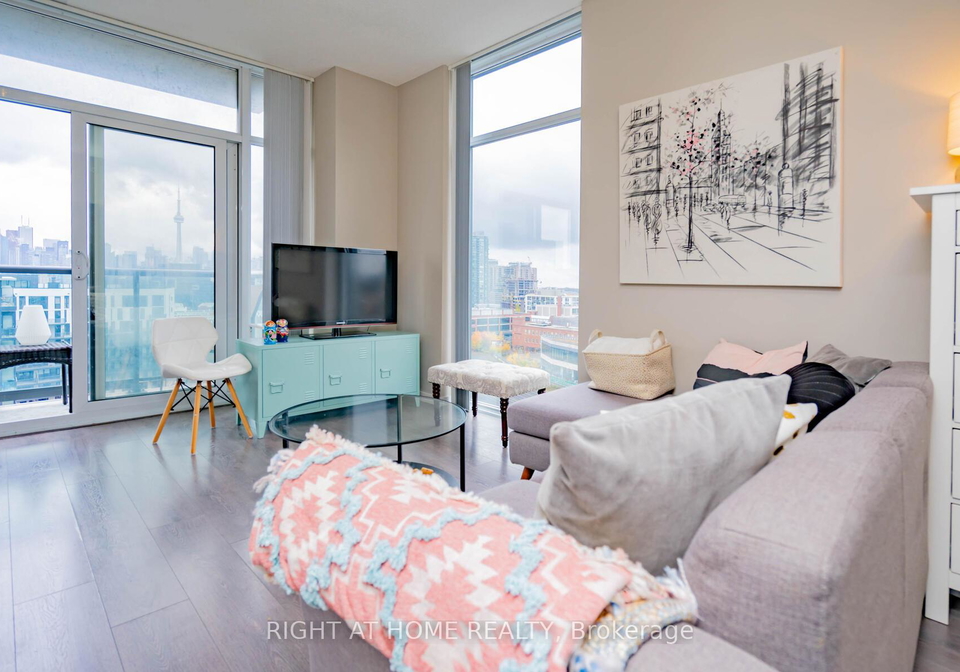 36-lisgar-street-toronto-ontario-c12396547