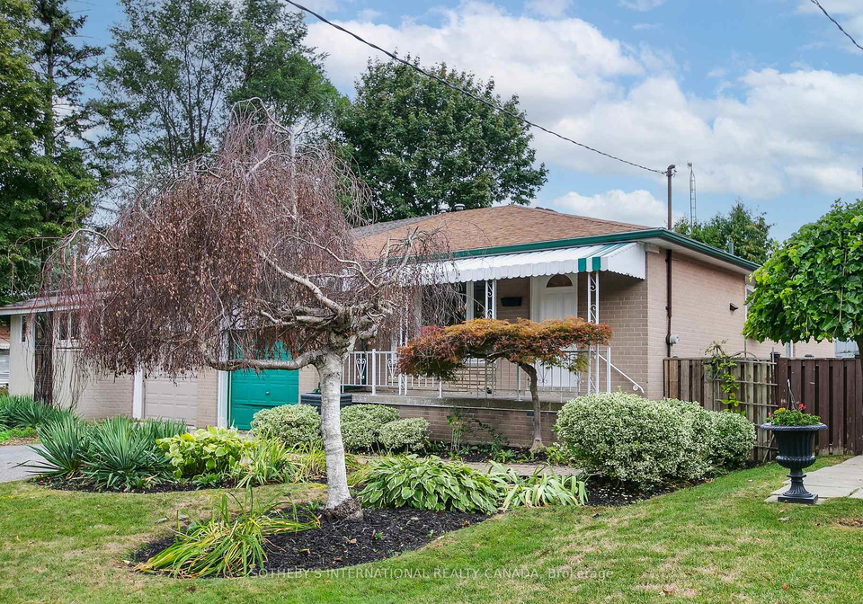 118-chelmsford-avenue-toronto-ontario-c12396735