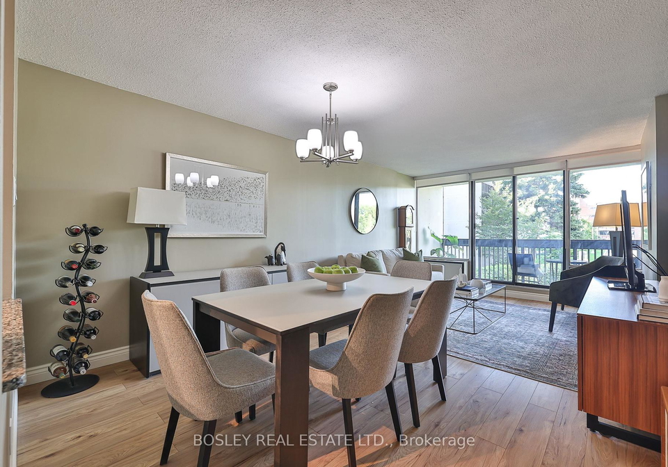 30-fashion-roseway-north-york-ontario-c12396800
