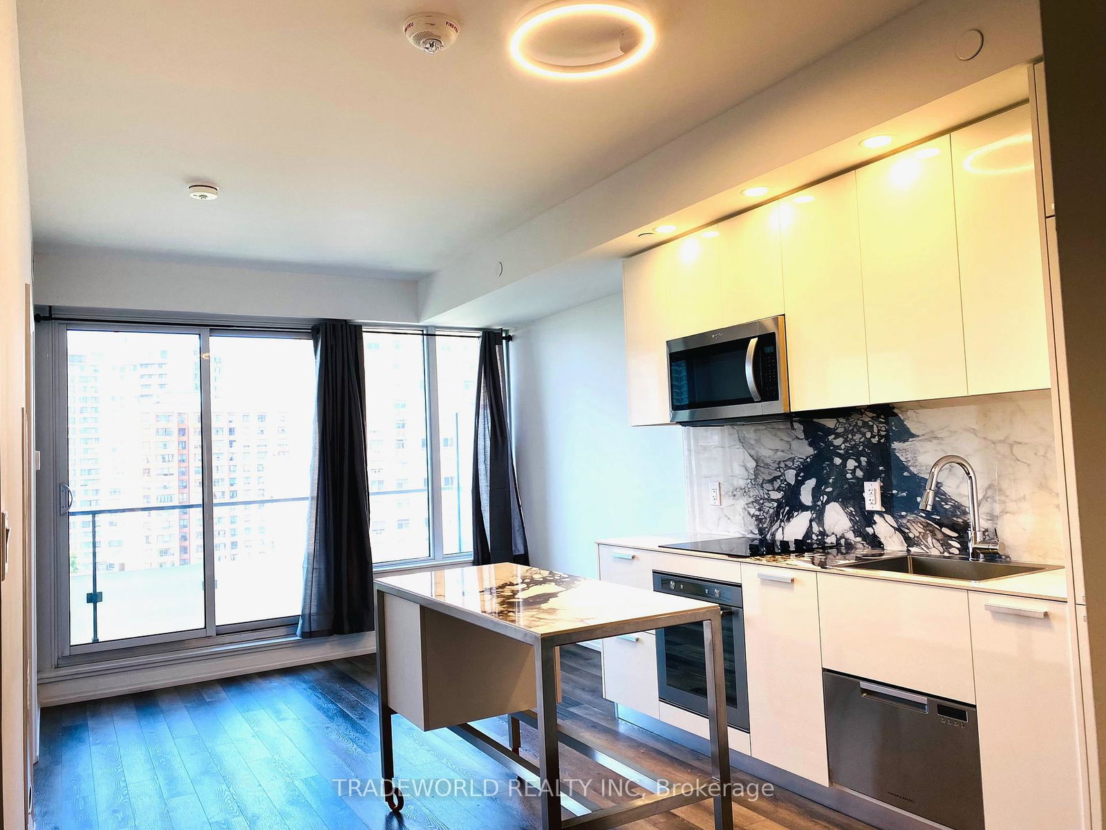 75-canterbury-place-toronto-ontario-c12396879