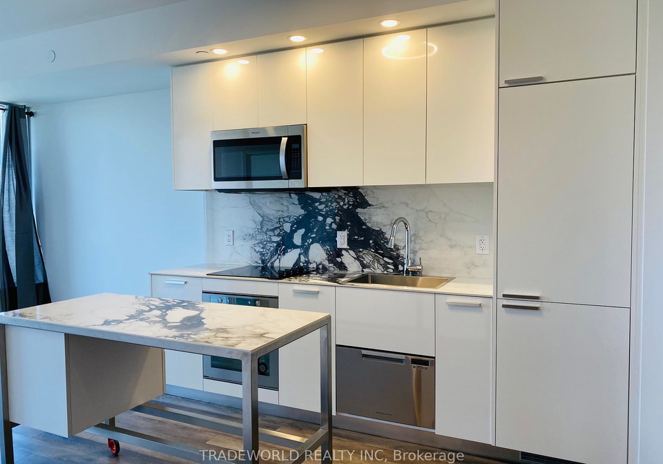 75-canterbury-place-toronto-ontario-c12396879