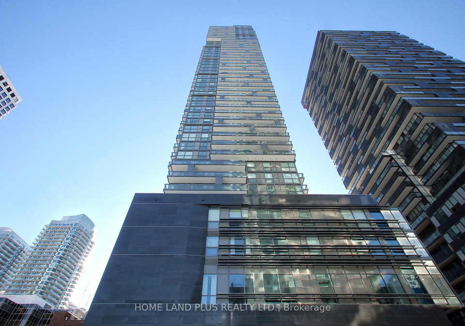 39-roehampton-avenue-toronto-ontario-c12396918