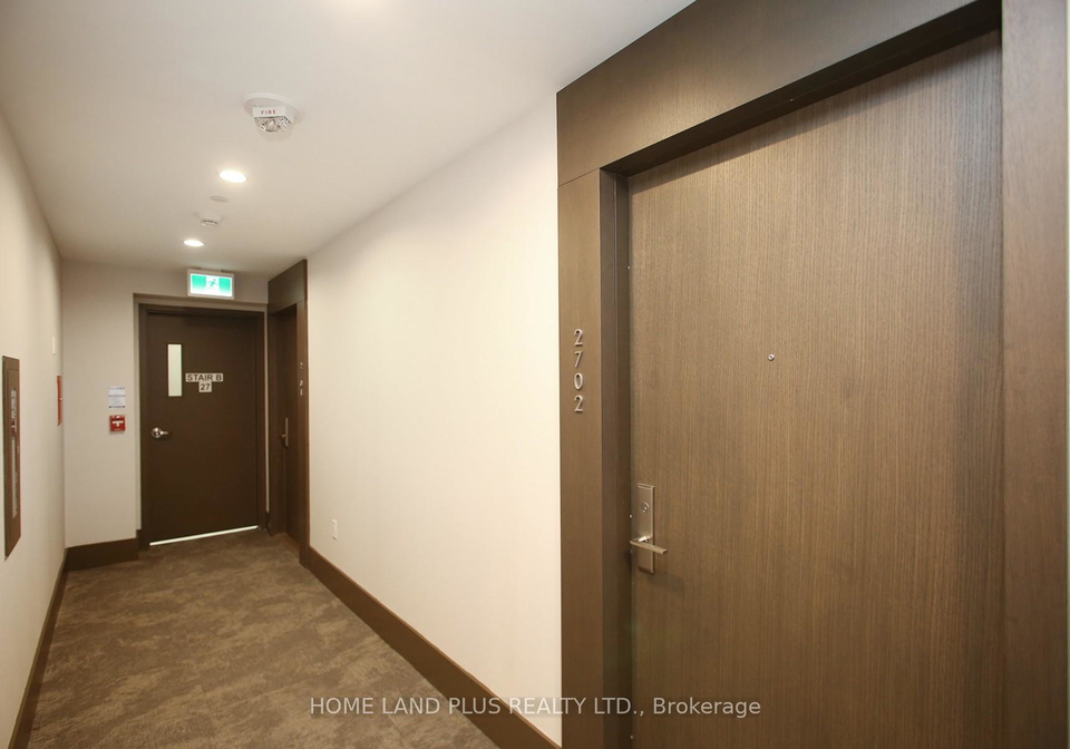 39-roehampton-avenue-toronto-ontario-c12396918